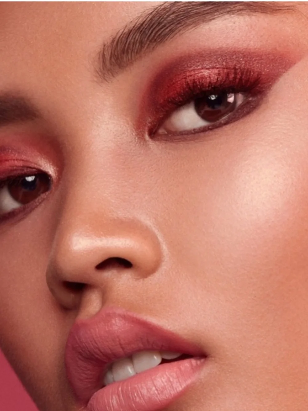 KKW BEAUTY CLASSIC BLOSSOM EYESHADOW PALETTE